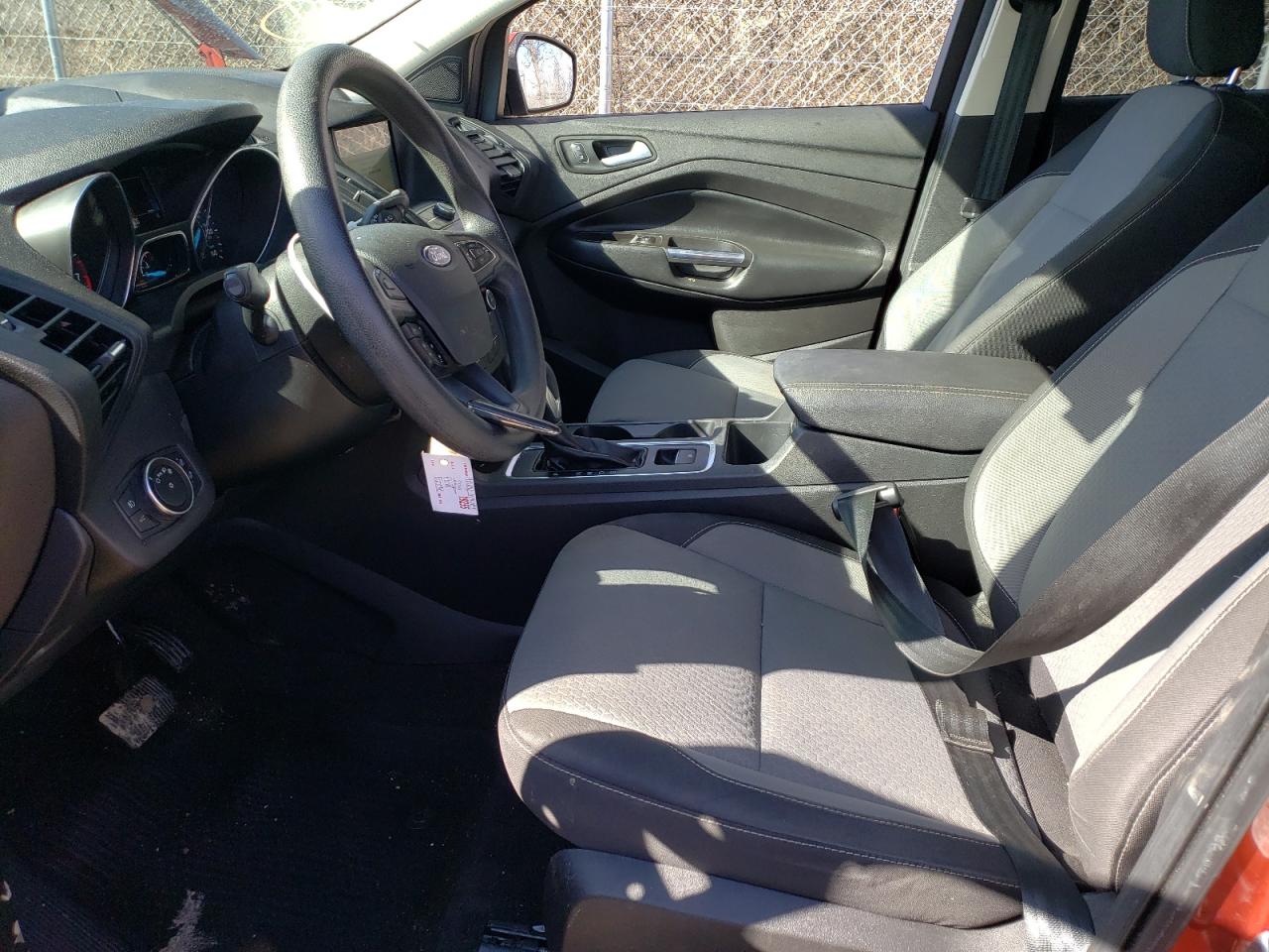 2019 Ford Escape VIN 1FMCU0GD1KUB11657 Copart auction photo, front end / minor dent/scratches damage thumbnail 7