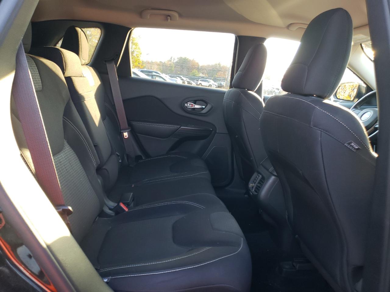 2015 Jeep Grand Cherokee VIN 1C4PJMCS0FW552717 Copart auction photo, front end / minor dent/scratches damage thumbnail 11