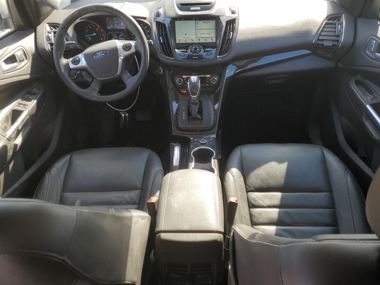 2016 Ford Escape VIN 1FMCU9J9XGUC40030 Copart auction photo, front end / minor dent/scratches damage thumbnail 8