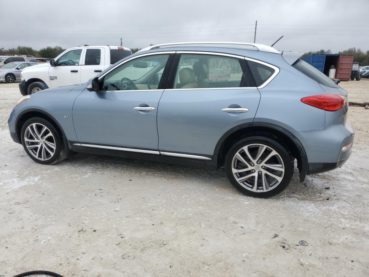 2016 Infiniti QX50 VIN JN1BJ0RP2GM232935 Copart auction photo, water/flood damage thumbnail 2