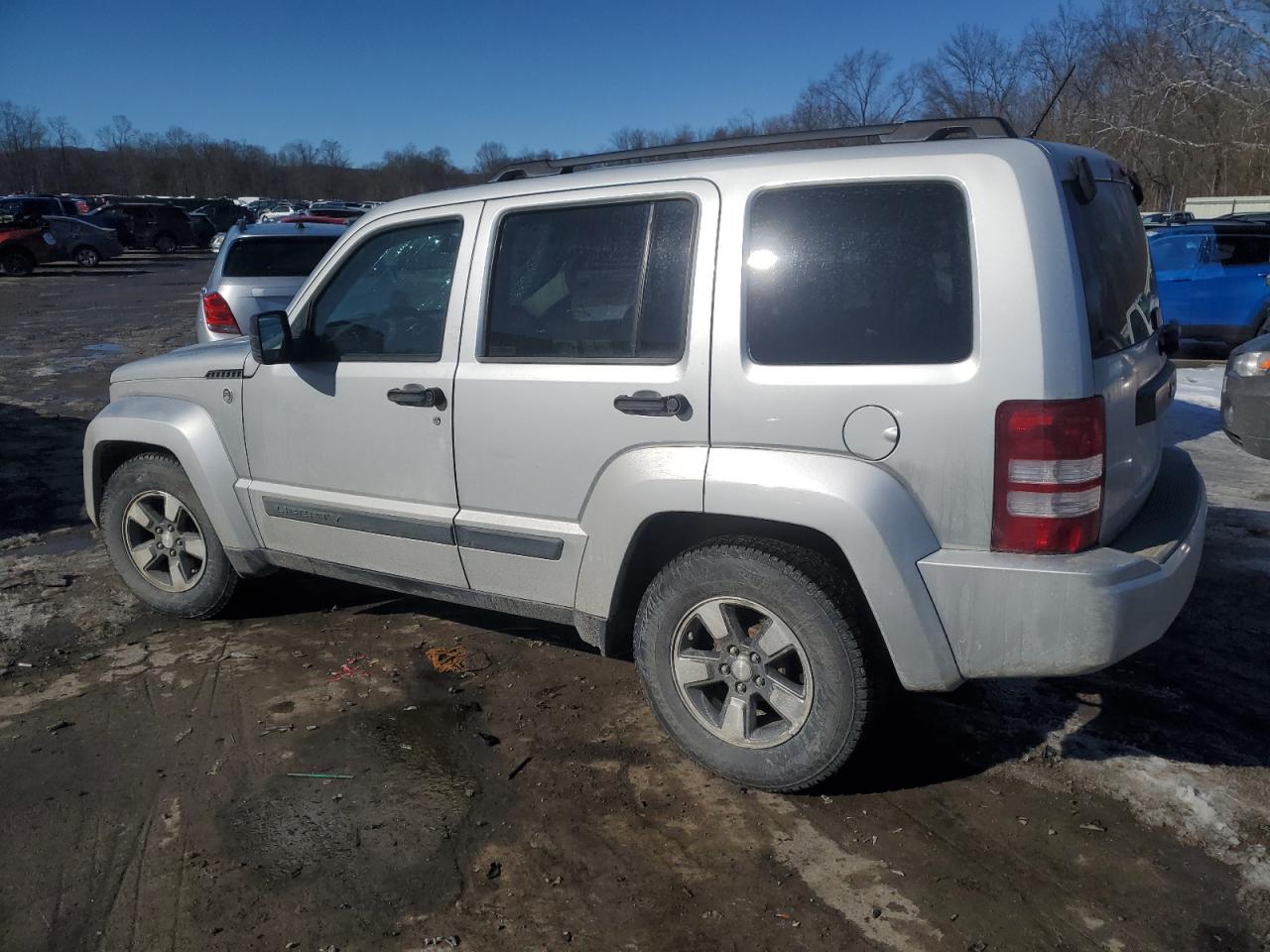 2008 Jeep Liberty (North America) VIN 1J8GN28K68W279361 Copart auction photo, side / top/roof damage thumbnail 2