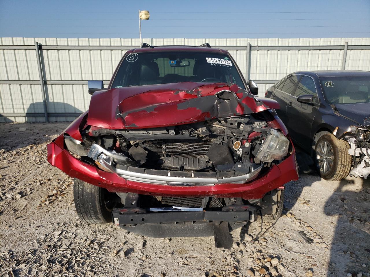 2015 Ford Expedition VIN 1FMJK1LT8FEF17760 Copart auction photo, front end / rear end damage thumbnail 3