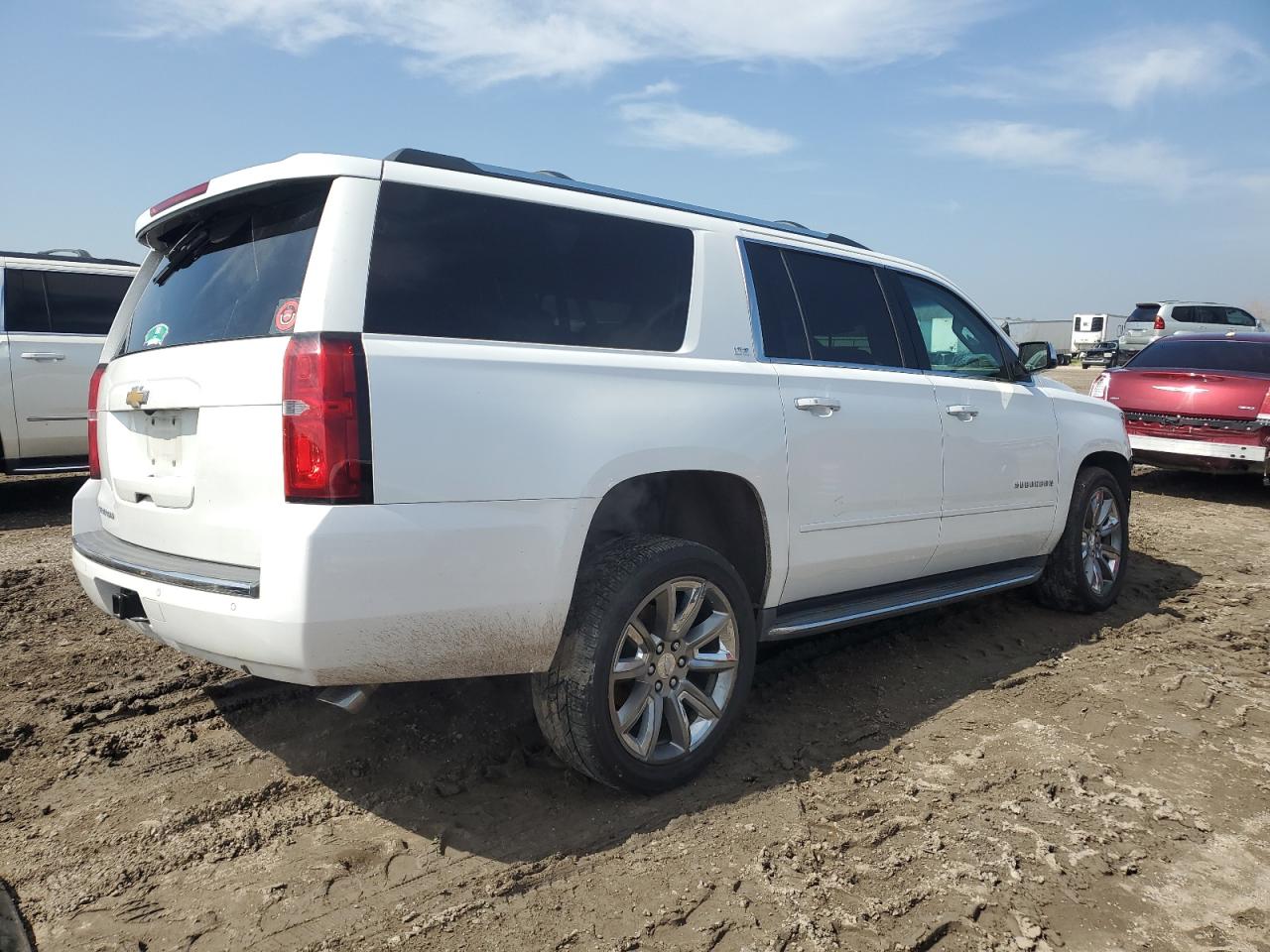 2016 Chevrolet Suburban VIN 1GNSKJKC9GR408994 Copart auction photo, front end / undercarriage damage thumbnail 3
