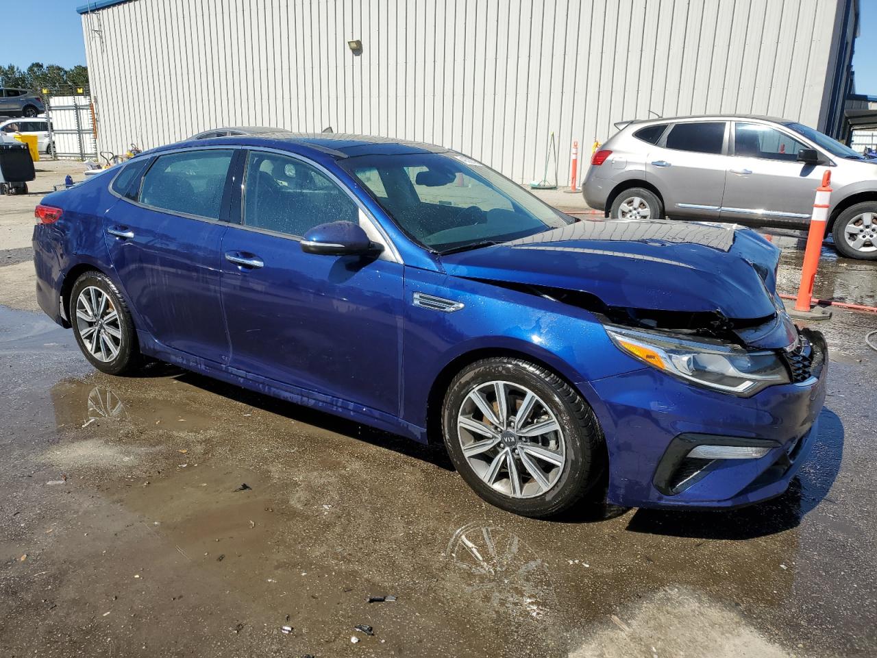 2019 KIA Optima VIN 5XXGU4L17KG315183 Copart auction photo, front end damage thumbnail 4
