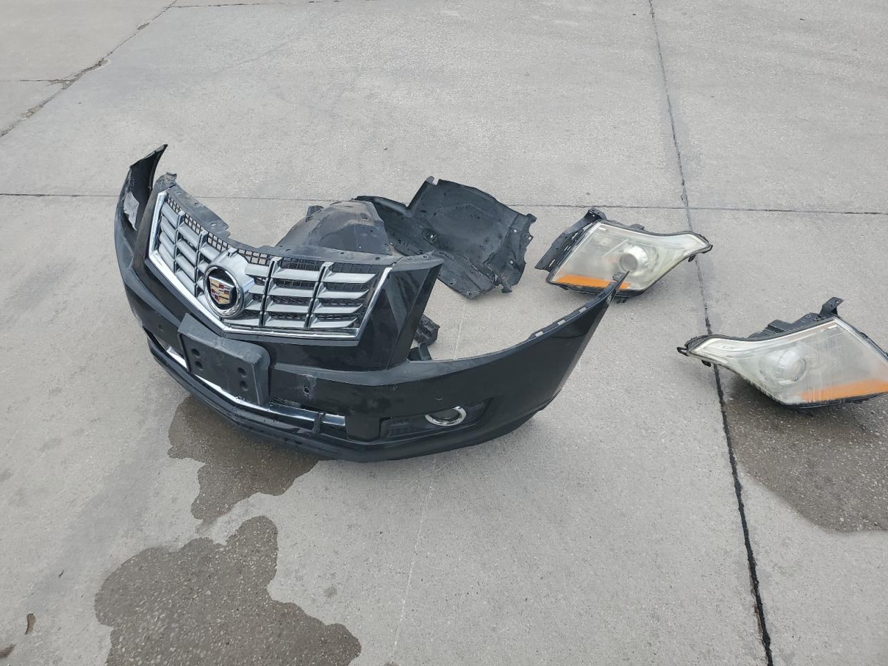 2016 Cadillac SRX VIN 3GYFNDE34GS569520 Copart auction photo, front end damage thumbnail 13