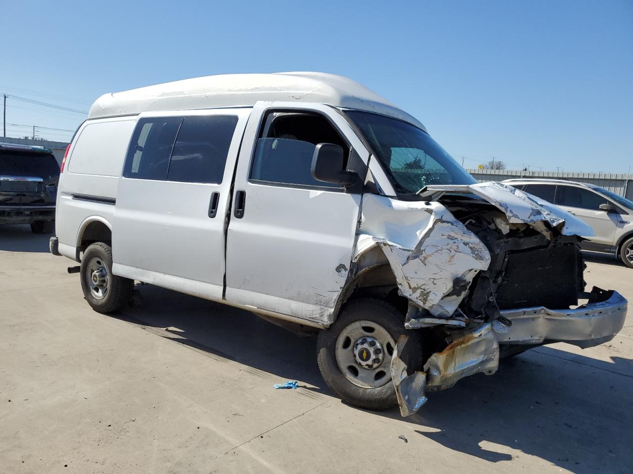2008 Chevrolet Express VIN 1GCGG25C781152159 Copart auction photo, front end damage thumbnail 4