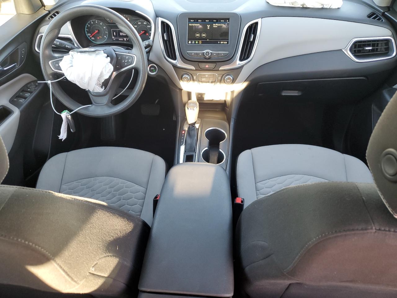 2019 Chevrolet Equinox VIN 3GNAXHEV3KS563226 Copart auction photo, front end damage thumbnail 8