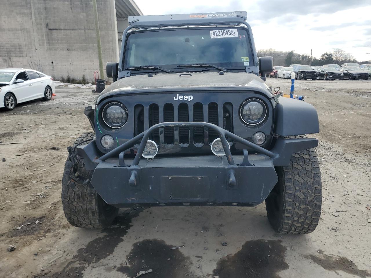 2018 Jeep Wrangler VIN 1C4BJWDG5JL895601 Copart auction photo, front end / minor dent/scratches damage thumbnail 5