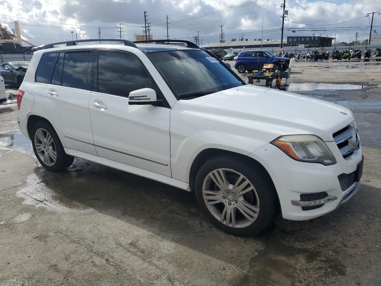2014 Mercedes-Benz GLK-klasse VIN WDCGG5HB5EG325782 Copart auction photo, front end / undercarriage damage thumbnail 4