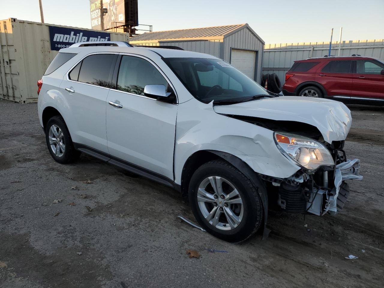 2011 Chevrolet Equinox VIN 2CNFLPE57B6436493 Copart auction photo, front end / minor dent/scratches damage thumbnail 4