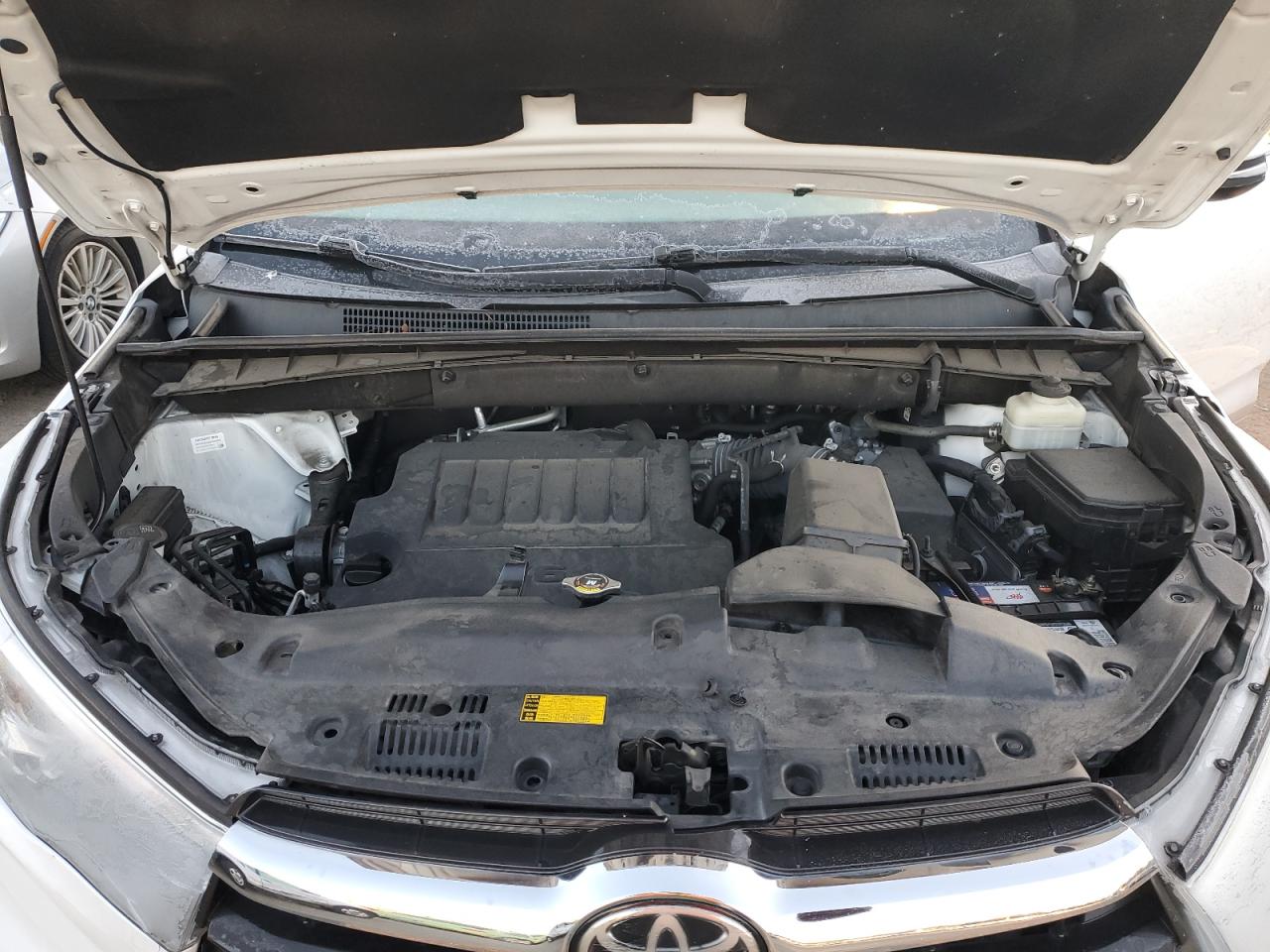 2015 Toyota Highlander VIN 5TDDKRFH3FS121558 Copart auction photo, front end damage thumbnail 12