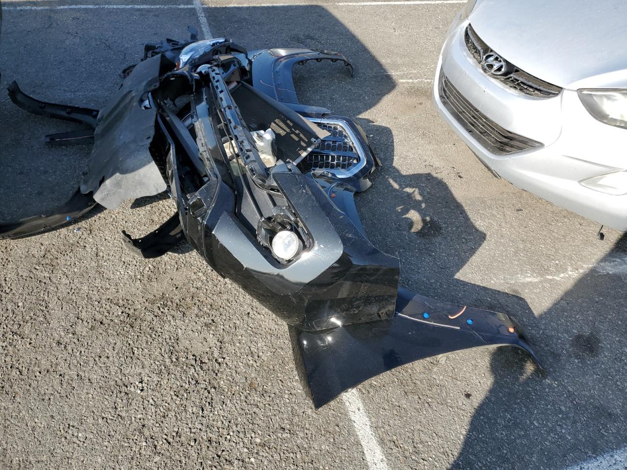 2017 Toyota Tacoma VIN 5TFCZ5ANXHX115962 Copart auction photo, front end damage thumbnail 12