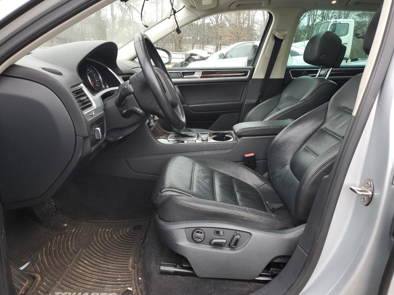 2016 Volkswagen Touareg VIN WVGEF9BP1GD010201 Copart auction photo, mechanical damage thumbnail 7