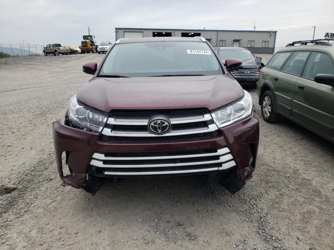 2019 Toyota Highlander VIN 5TDJZRFH9KS984177 Copart auction photo, all over damage thumbnail 5