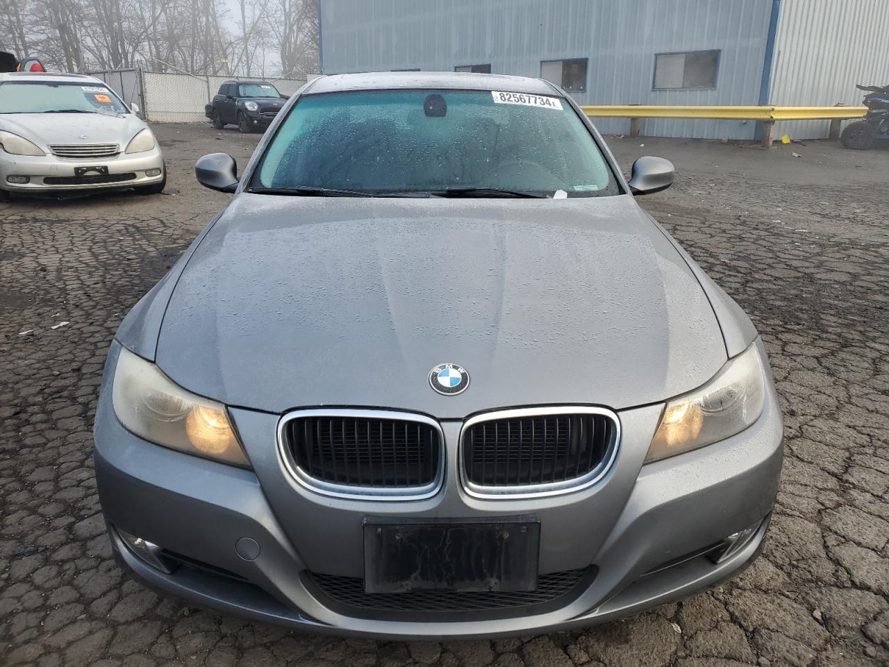2011 BMW 3er VIN WBAPH5C52BA441148 Copart auction photo, vandalism damage thumbnail 5