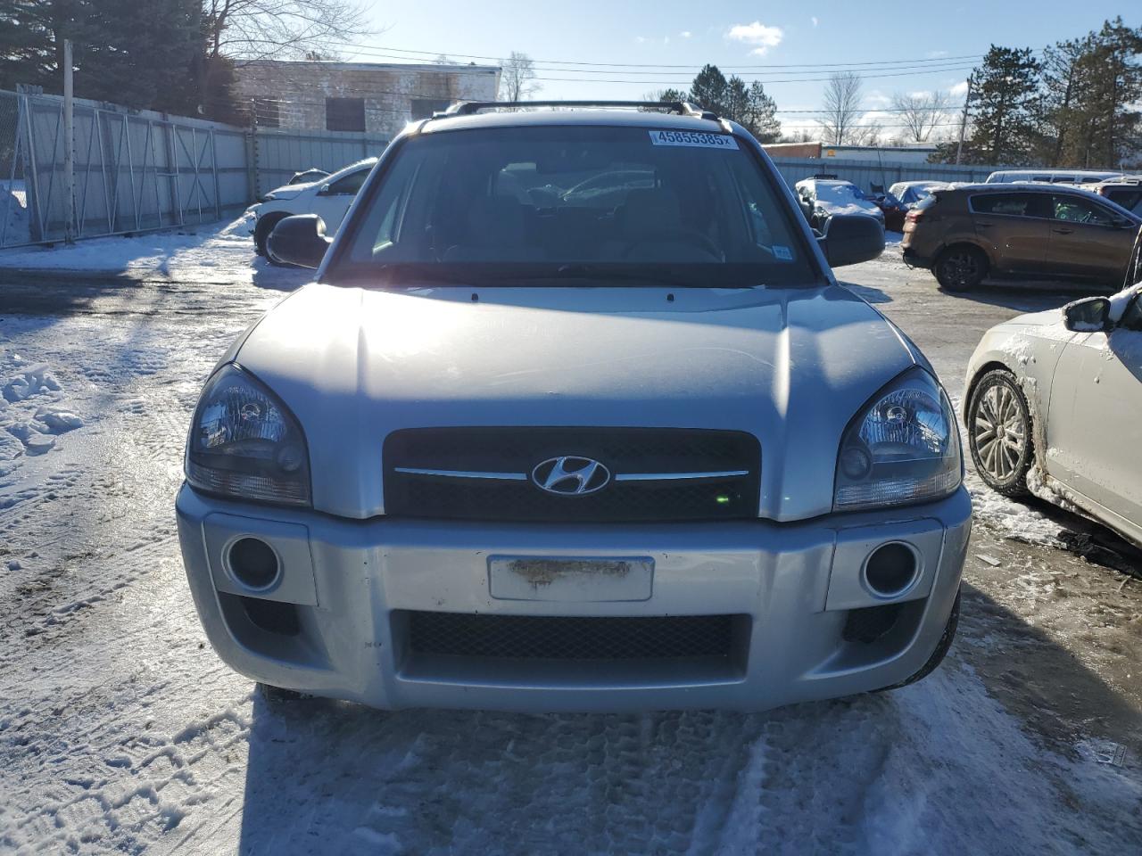 2007 Hyundai Tucson VIN KM8JM12BX7U649638 Copart auction photo, side / front end damage thumbnail 5