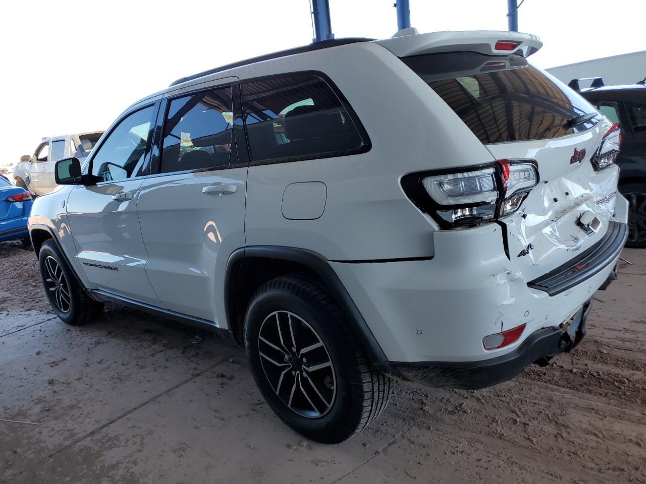 2020 Jeep Grand Cherokee VIN 1C4RJFLG0LC387409 Copart auction photo, rear end / front end damage thumbnail 2