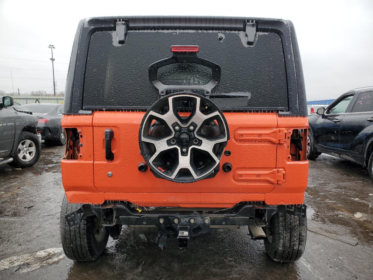 2018 Jeep Wrangler VIN 1C4HJXEN1JW264274 Copart auction photo, side / front end damage thumbnail 6