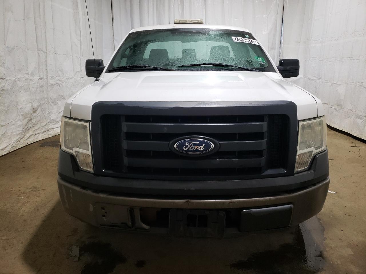 2011 Ford F-150 VIN 1FTMF1CM9BKD76319 Copart auction photo, minor dent/scratches damage thumbnail 5