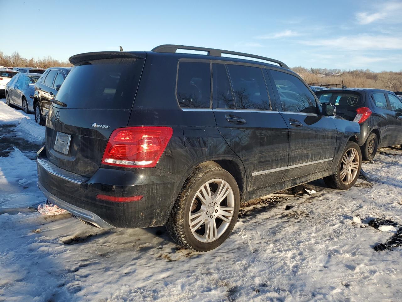 2015 Mercedes-Benz GLK-klasse VIN WDCGG8JB5FG377474 Copart auction photo, front end damage thumbnail 4