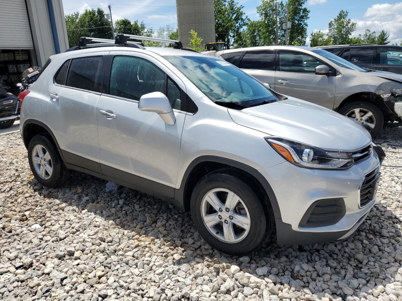 2018 Chevrolet Trax VIN 3GNCJPSB7JL172359 Copart auction photo, side / rear end damage thumbnail 4