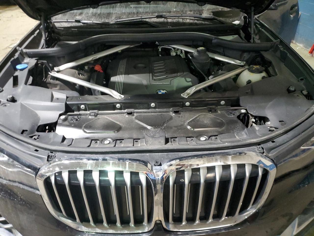2019 BMW X7 VIN 5UXCW2C59KL085810 Copart auction photo, rear end damage thumbnail 12