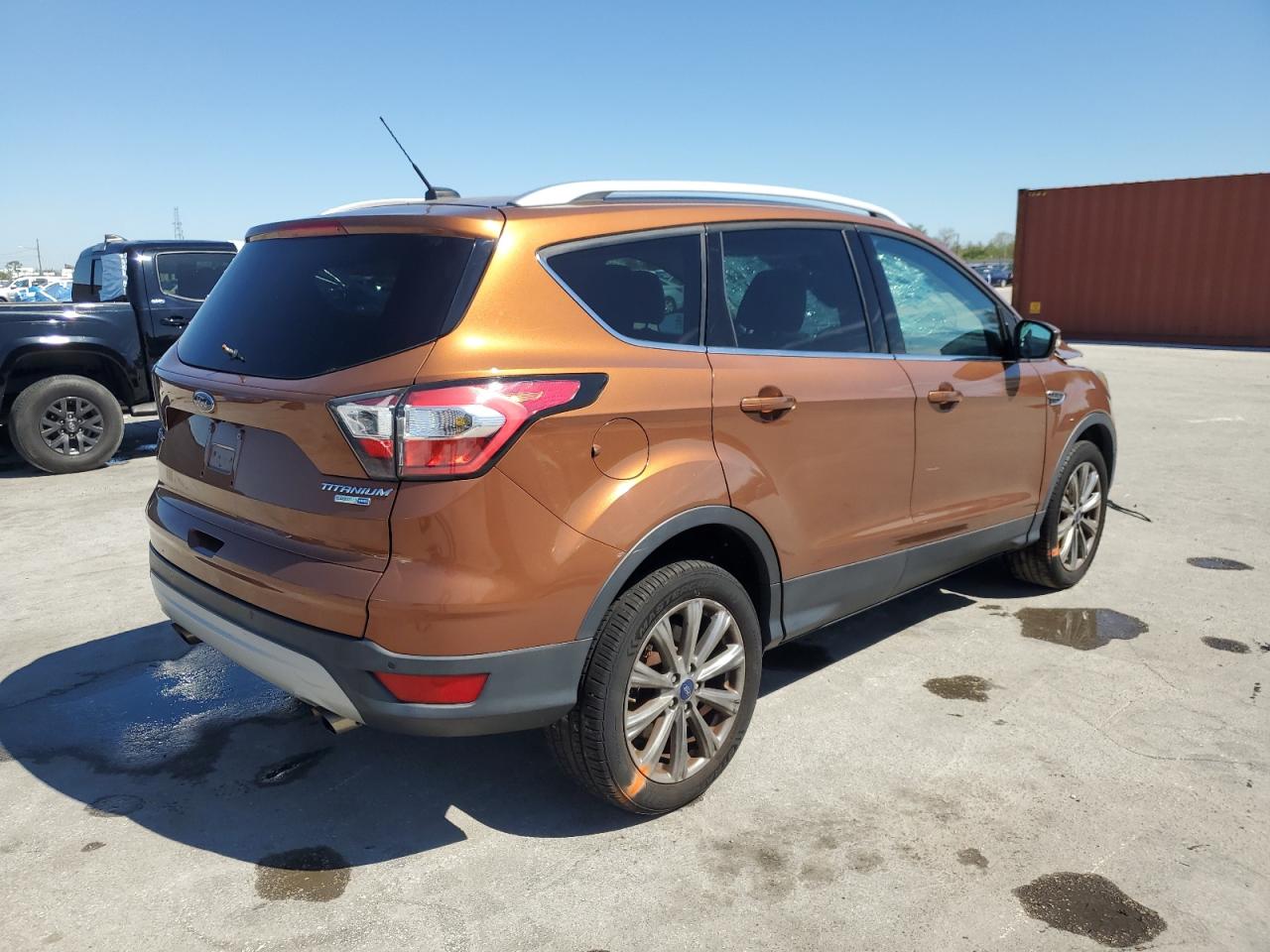 2017 Ford Escape VIN 1FMCU9JD2HUA08530 Copart auction photo, front end / side damage thumbnail 3