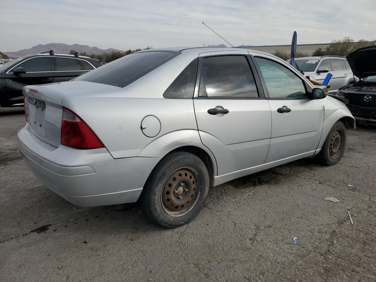 2007 Ford Focus VIN 1FAFP34N77W362045 Copart auction photo, front end damage thumbnail 3