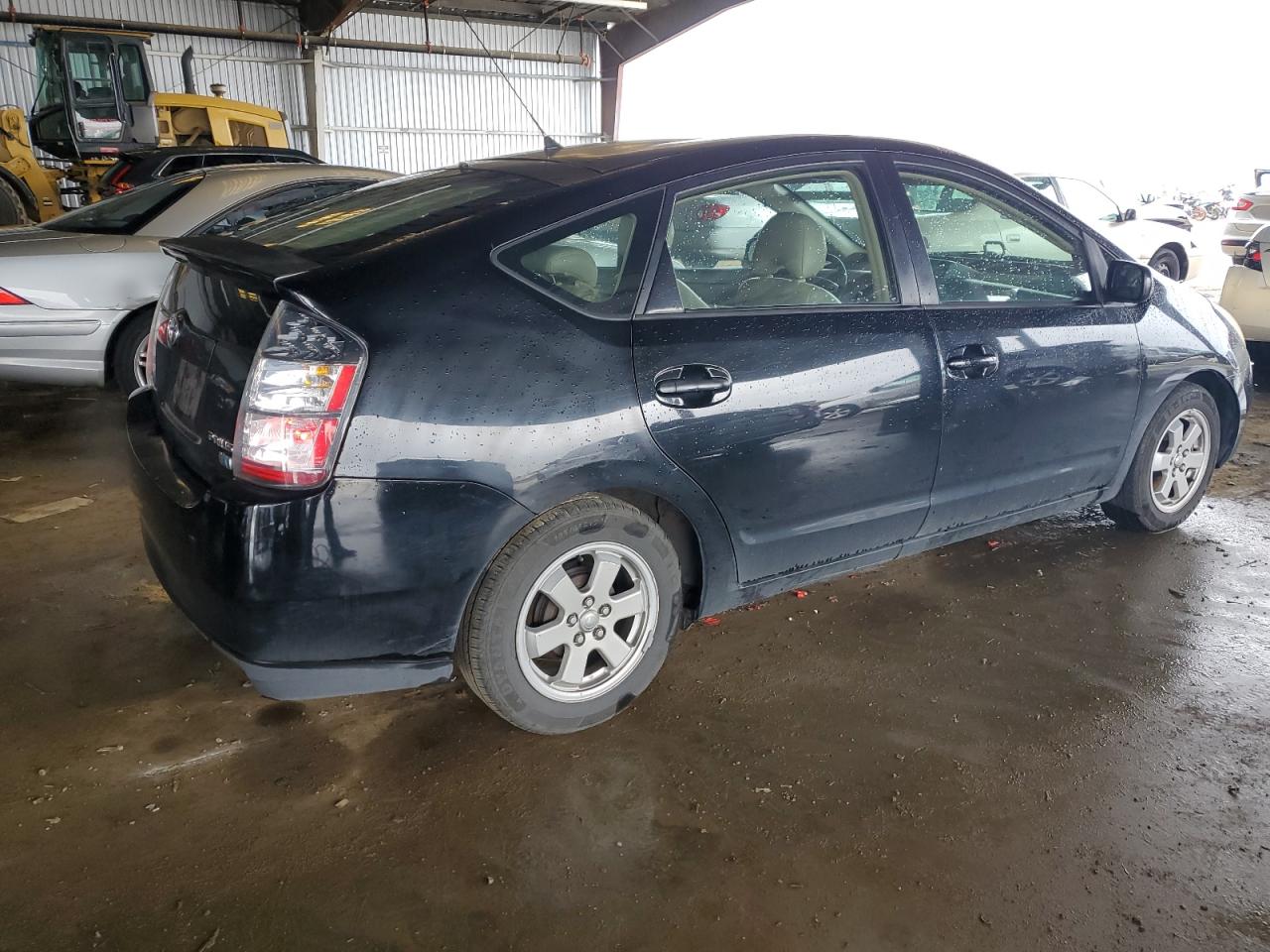2005 Toyota Prius VIN JTDKB20U653014041 Copart auction photo, front end damage thumbnail 3