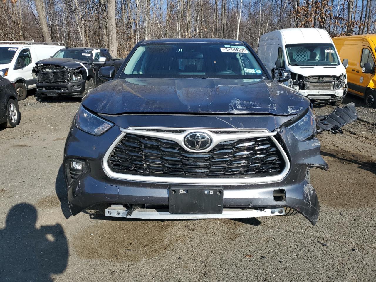 2024 Toyota Highlander VIN 5TDKDRBH2RS560424 Copart auction photo, all over damage thumbnail 5