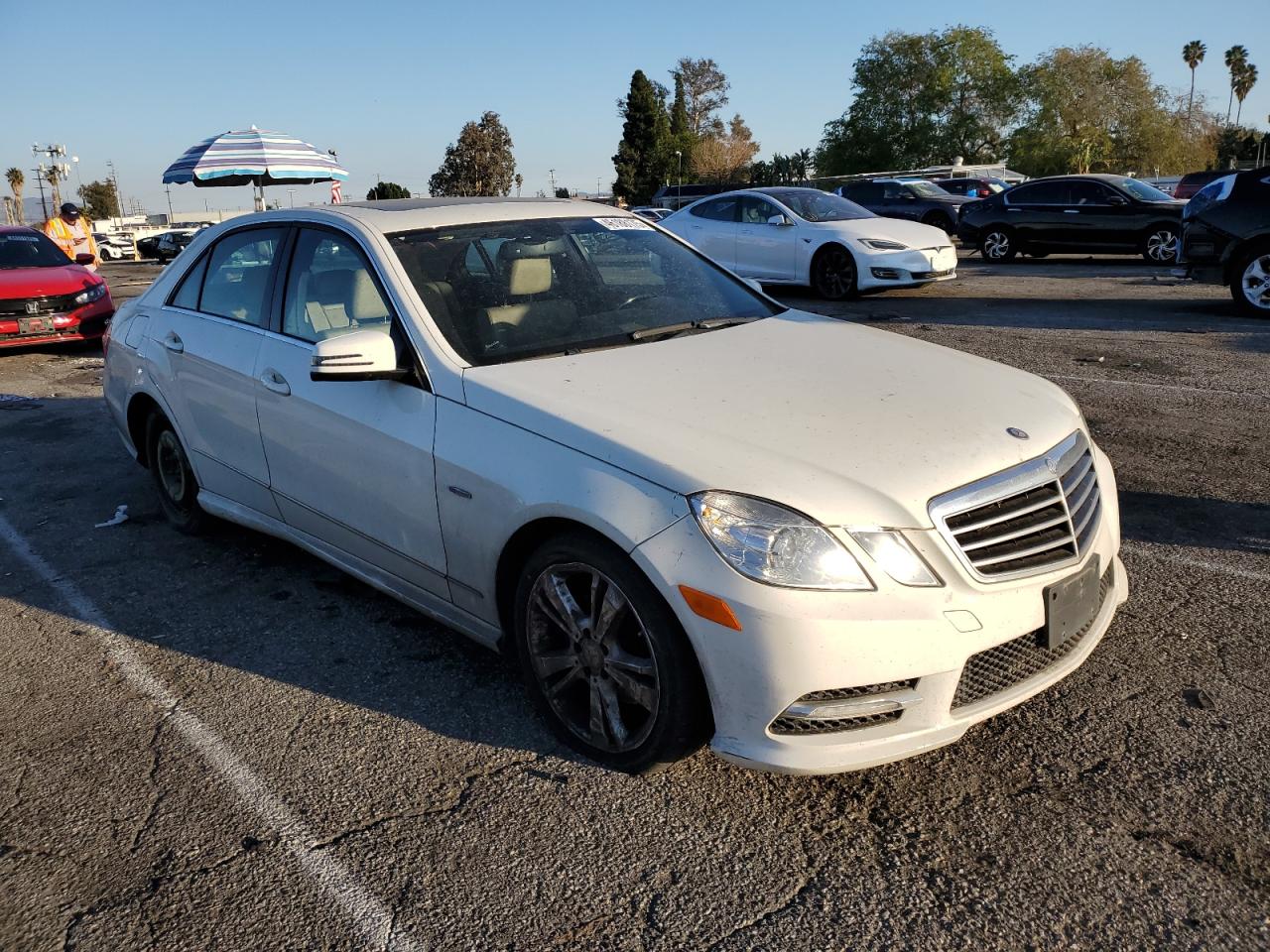 2012 Mercedes-Benz E-klasse VIN WDDHF8JB5CA538908 Copart auction photo, side / minor dent/scratches damage thumbnail 4