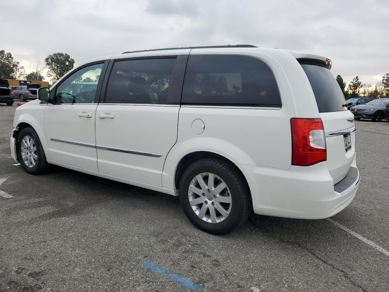 2013 Chrysler Town & Country VIN 2C4RC1BGXDR734347 Copart auction photo, front end damage thumbnail 2