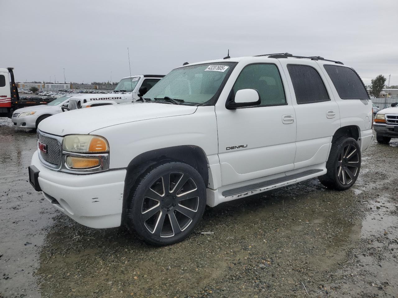 2004 GMC Yukon VIN 1GKEK63U44J216309
