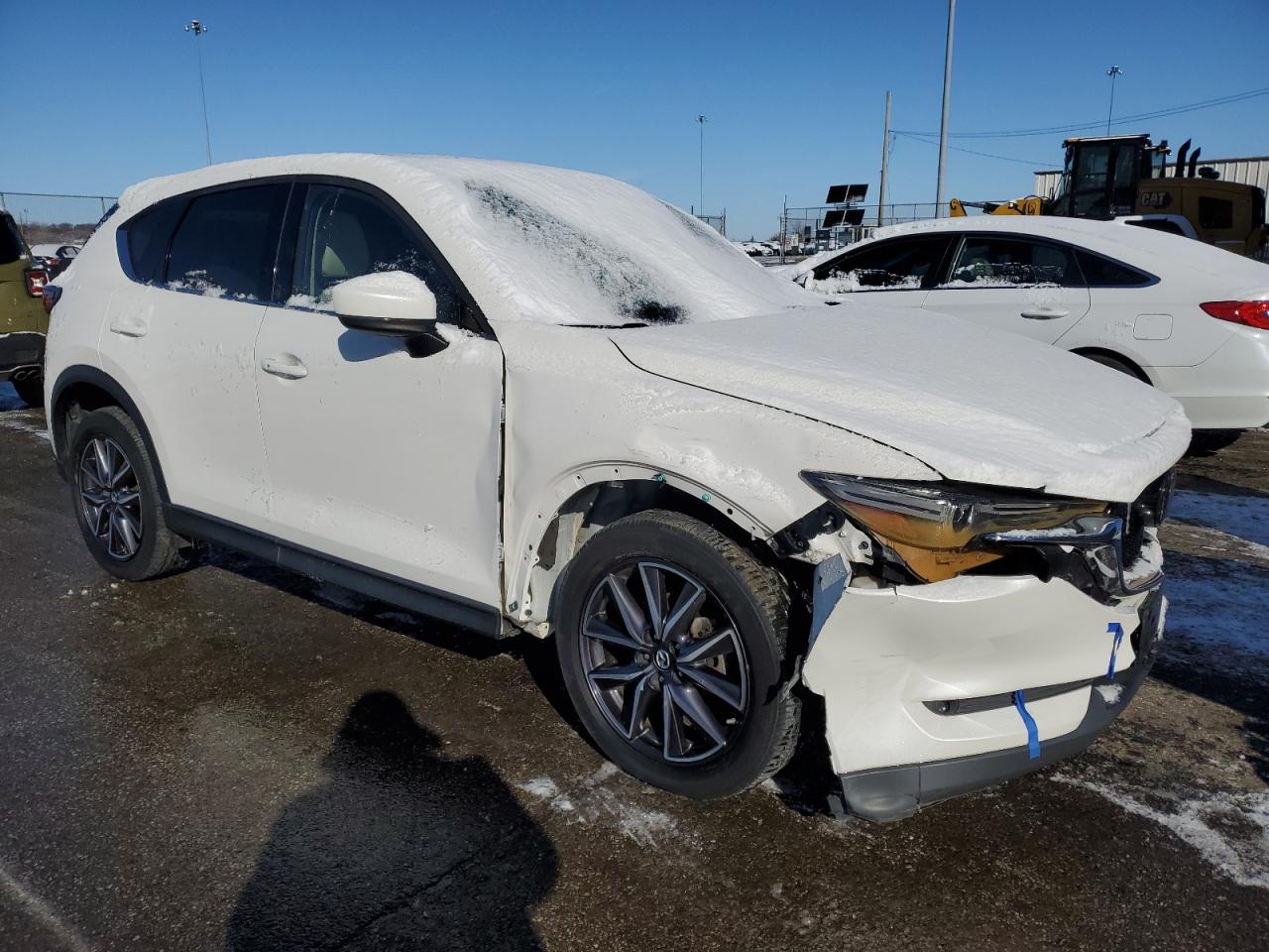 2018 Mazda CX-5 VIN JM3KFBDM7J0392273 Copart auction photo, front end / side damage thumbnail 4