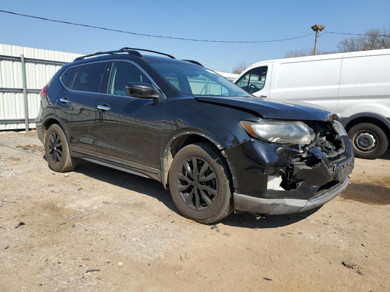 2017 Nissan Rogue VIN 5N1AT2MT2HC807072 Copart auction photo, front end damage thumbnail 4