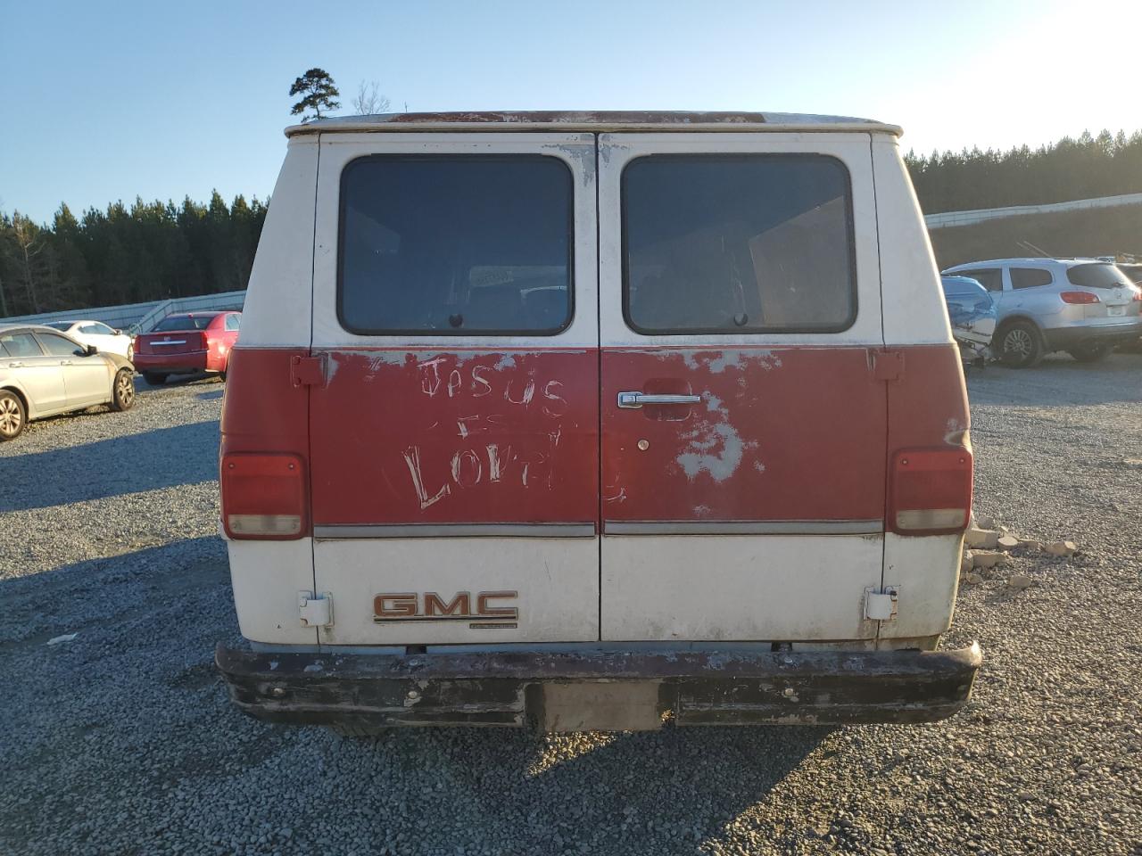 1991 GMC RALLY WAGON VIN 2GJGG39K4M4513706 Copart auction photo, all over damage thumbnail 6