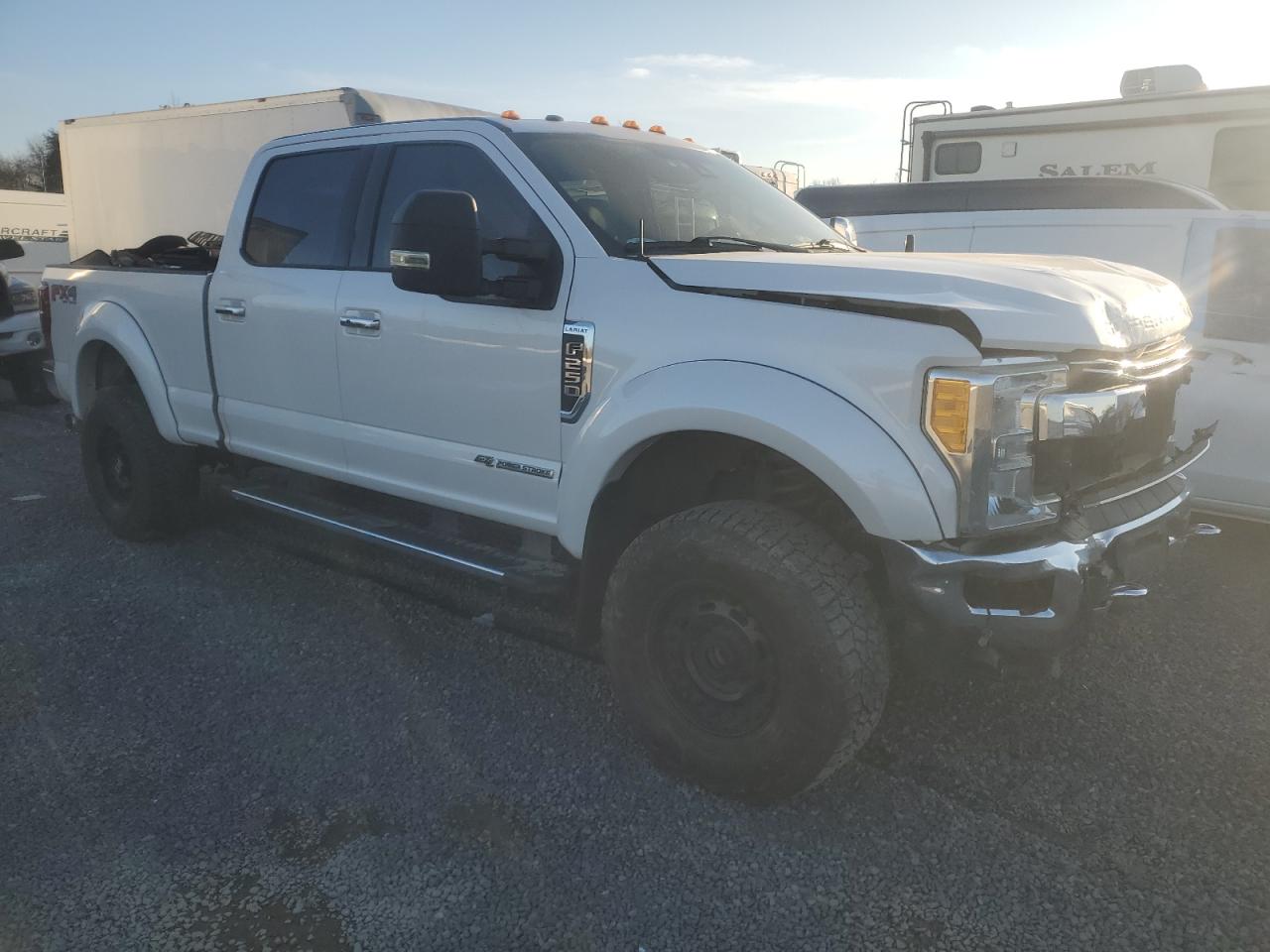 2017 Ford F250 VIN 1FT7W2BT8HEB88930 Copart auction photo, front end damage thumbnail 4