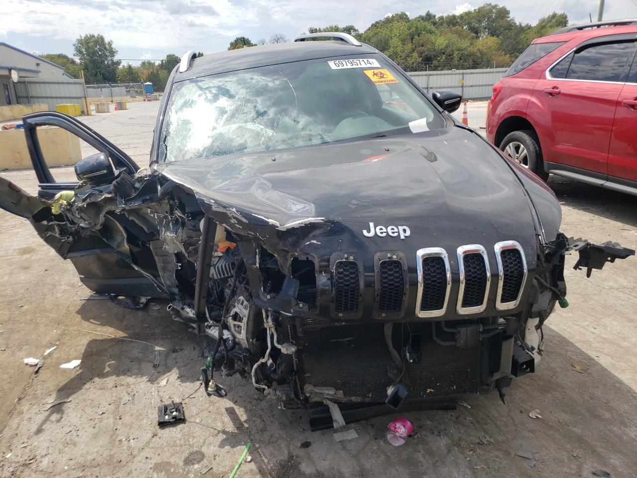 2016 Jeep Grand Cherokee VIN 1C4PJLCS9GW190611 Copart auction photo, front end damage thumbnail 5