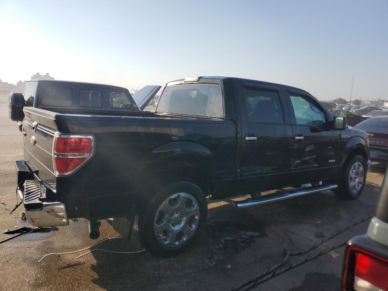 2011 Ford F-150 VIN 1FTFW1CT7BFB14128 Copart auction photo, side / front end damage thumbnail 3