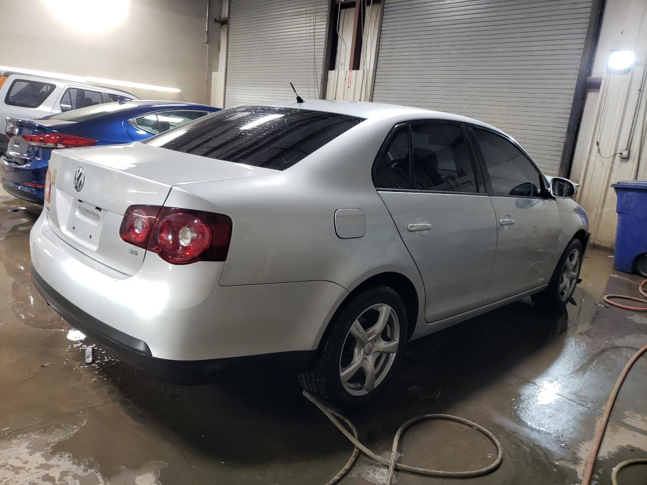 2009 Volkswagen Jetta VIN 3VWJM71K99M034253 Copart auction photo, front end damage thumbnail 3