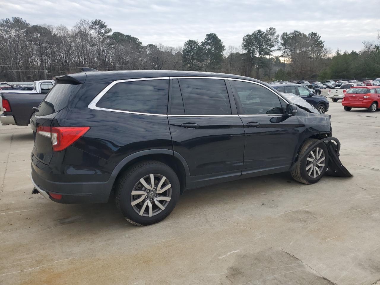2021 Honda Pilot VIN 5FNYF5H56MB003989 Copart auction photo, front end damage thumbnail 3