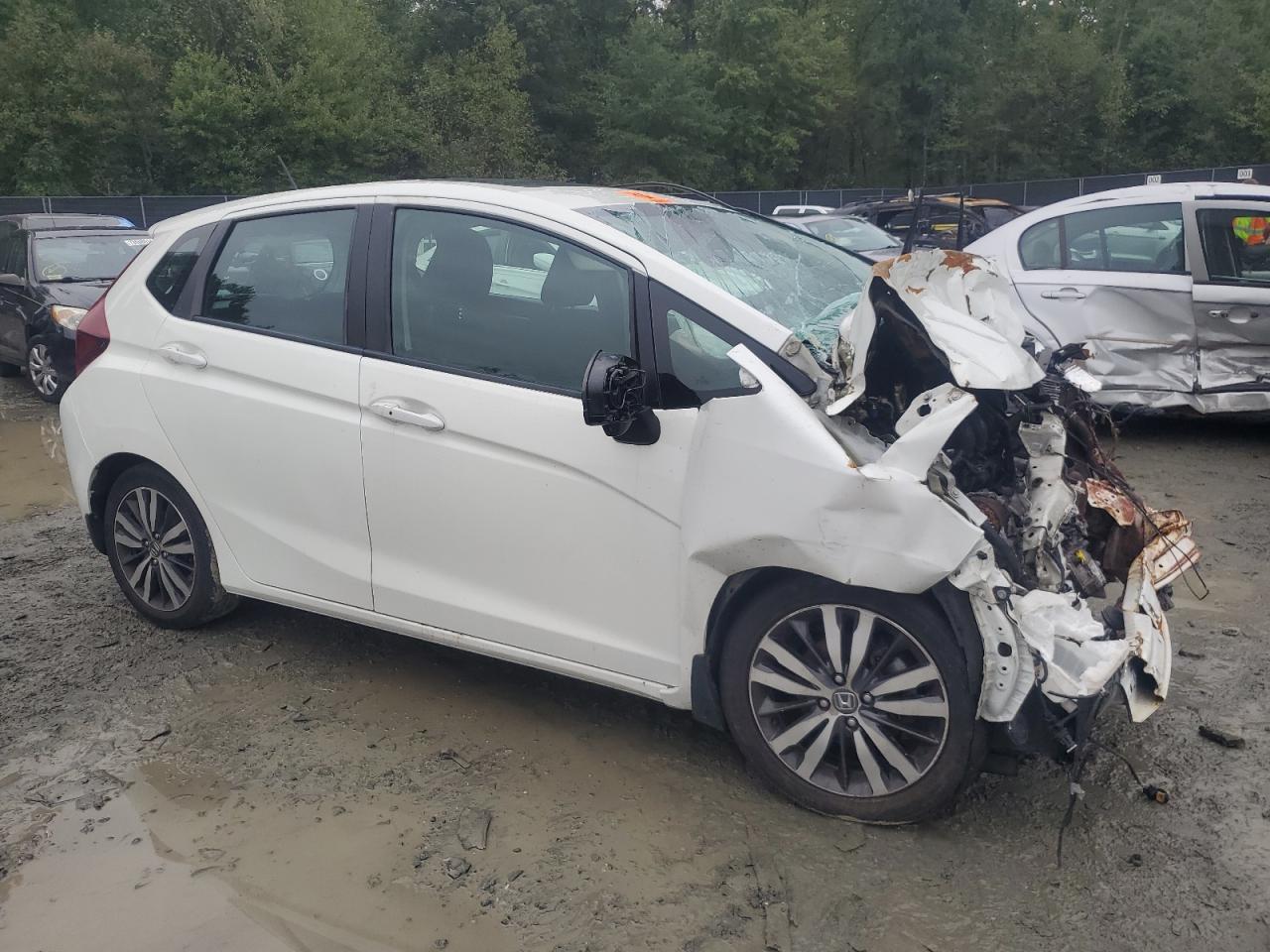 2015 Honda Fit VIN 3HGGK5H82FM774368 Copart auction photo, front end damage thumbnail 4