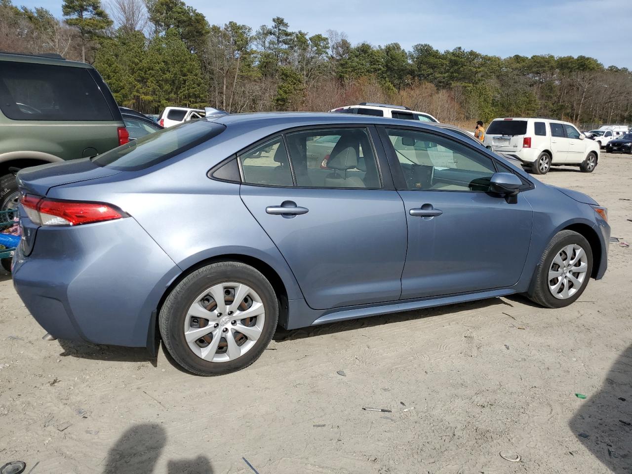 2020 Toyota Corolla VIN JTDEPRAE9LJ033559 Copart auction photo, all over damage thumbnail 3