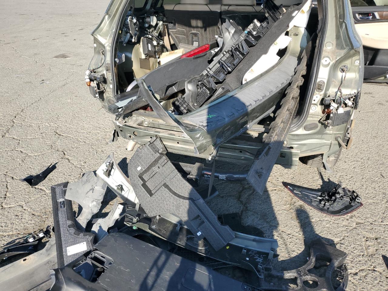 2016 Subaru Outback VIN 4S4BSANC5G3295144 Copart auction photo, rear end damage thumbnail 13