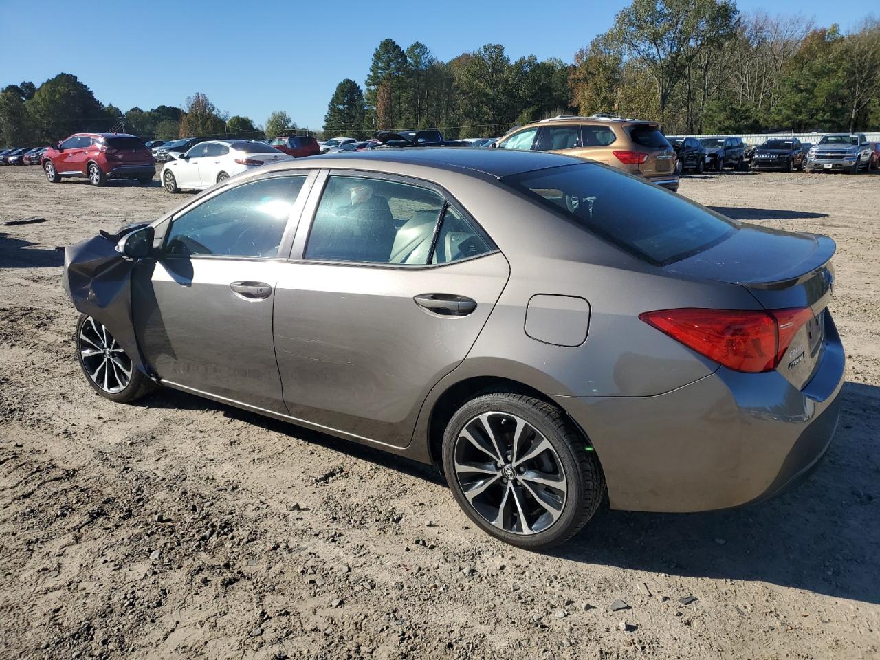 2018 Toyota Corolla VIN 5YFBURHE5JP814136 Copart auction photo, front end / rear end damage thumbnail 2