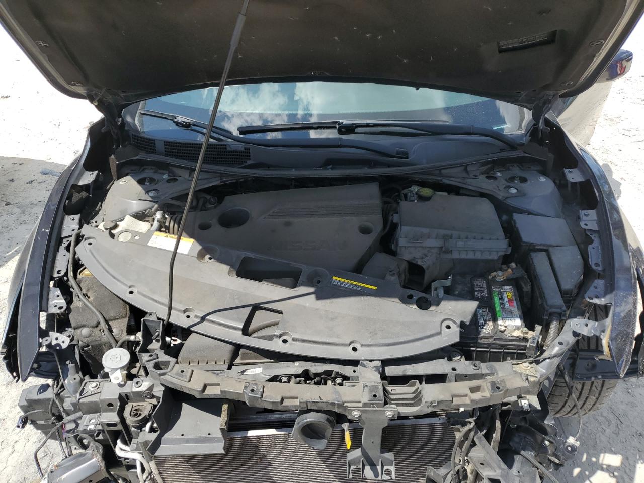 2018 Nissan Altima VIN 1N4AL3AP8JC267790 Copart auction photo, front end / minor dent/scratches damage thumbnail 11