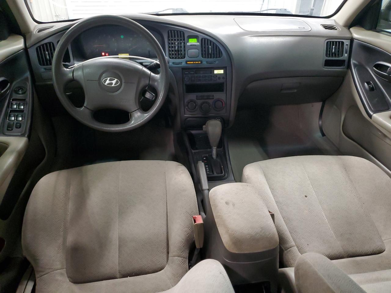 2005 Hyundai Elantra VIN KMHDN46D85U939056 Copart auction photo, rear end damage thumbnail 8