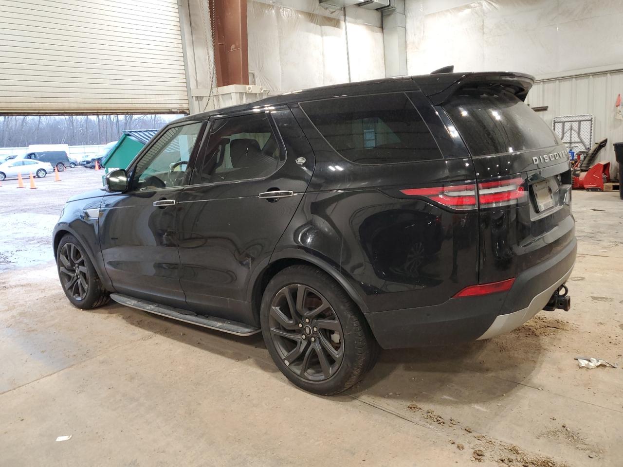 2019 Land Rover Discovery VIN SALRT2RV2KA086278 Copart auction photo, mechanical / minor dent/scratches damage thumbnail 2
