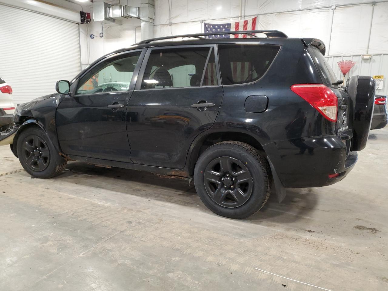 2006 Toyota RAV 4 VIN JTMBD33V766017132 Copart auction photo, front end damage thumbnail 2