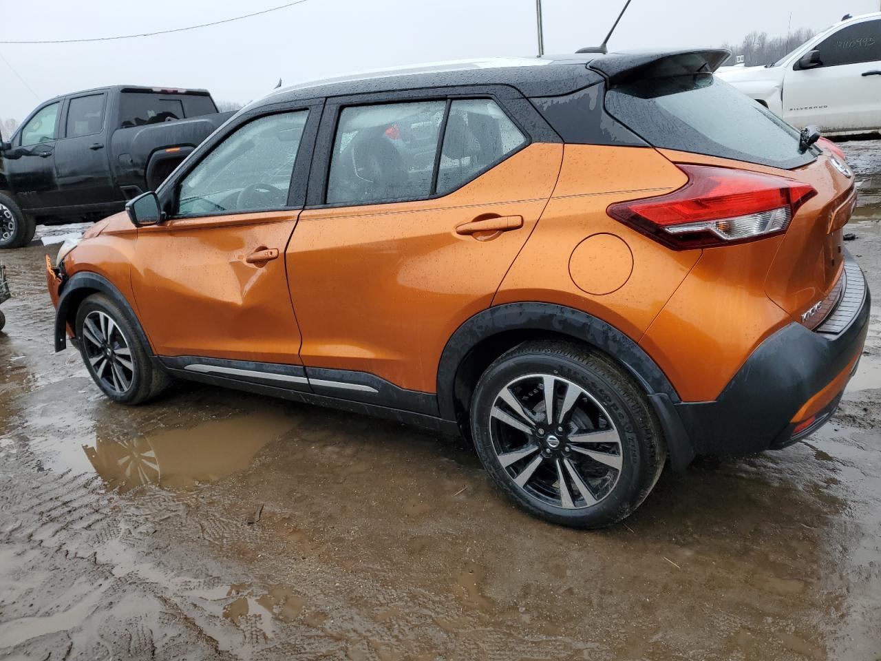 2019 Nissan Kicks VIN 3N1CP5CU9KL478771 Copart auction photo, rollover damage thumbnail 2